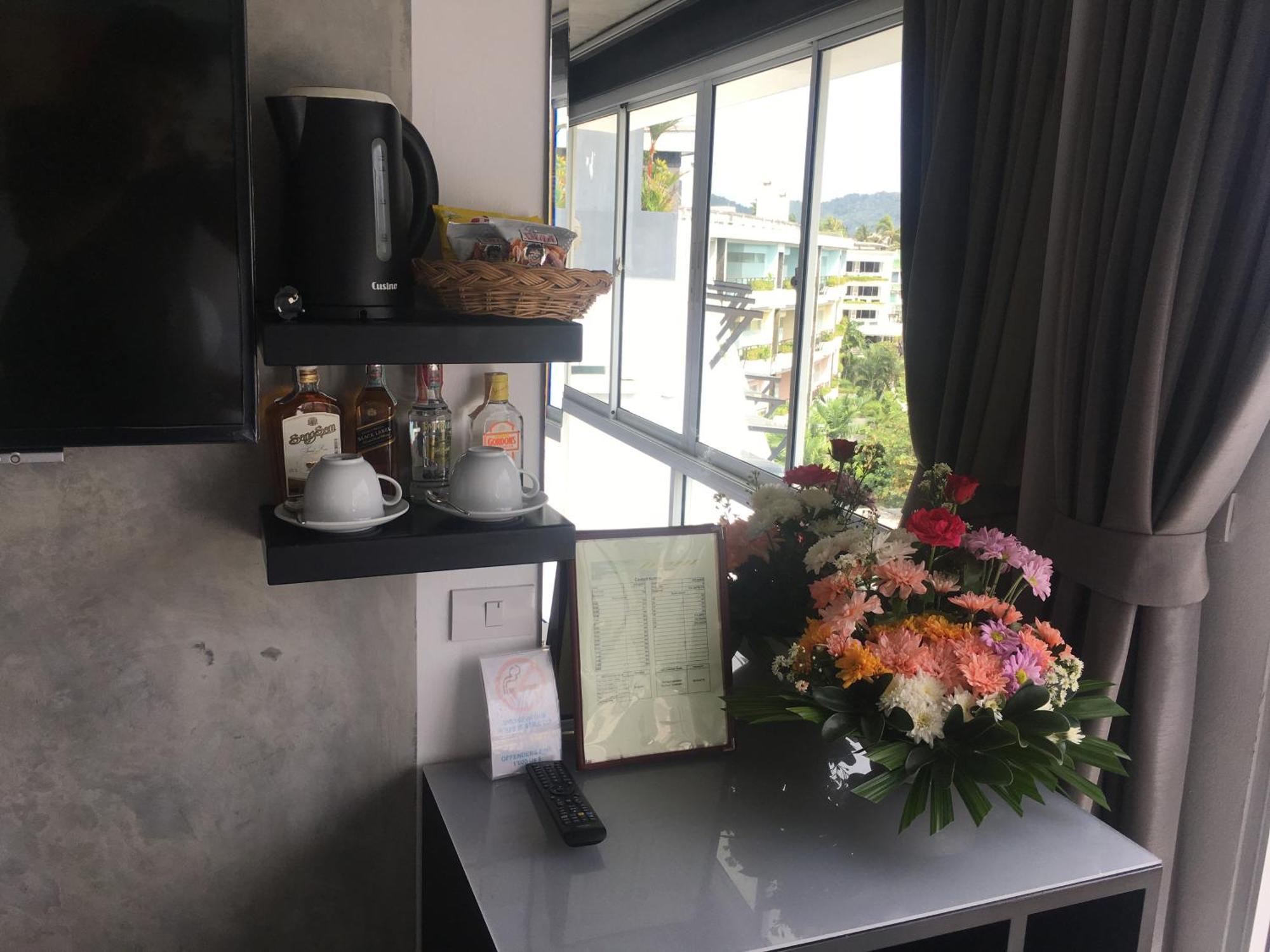 Patong The Front Hotel And Apartments חדר תמונה